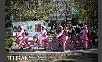 بازدید فعالان فضای مجازی از اماکن دیدنی تهران 25