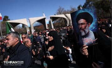 اجتماع مردم تهران در پی شهادت رهبر انقلاب - 1 19