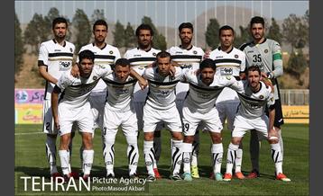 دیدار نفت تهران و سپاهان در لیگ برتر فوتبال 2