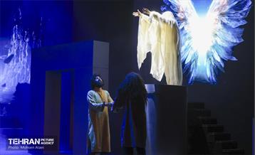 نوانمایش‌ هامان در برج‌ میلاد تهران 32