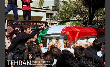 تشییع پیکر آتشنشان شهید مهدی حاجی پور 17