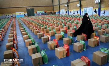رزمایش همدلی و توزیع ۱۴۰۰۰ بسته معیشتی بین پاکبابان شهر تهران 13