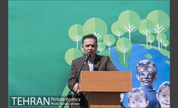 مراسم درختکاری مرکز مدیریت محیط زیست و توسعه پایدار 15