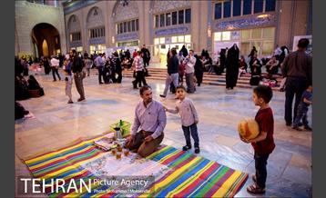 افطاری ساده در حاشیه نمایشگاه قرآن 14