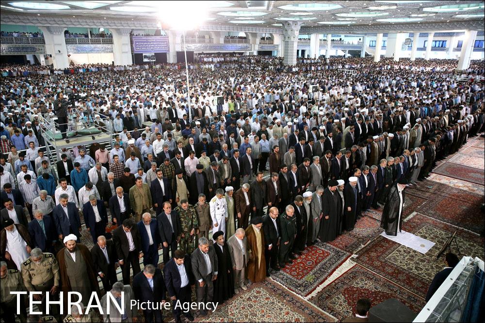 نماز عید فطر به امامت رهبر انقلاب 36