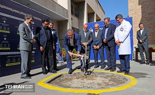 آیین ساخت پارکینگ طبقاتی در بیمارستان شریعتی 8