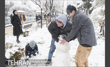 بارش برف در میدان نبوت (هفت حوض) 25