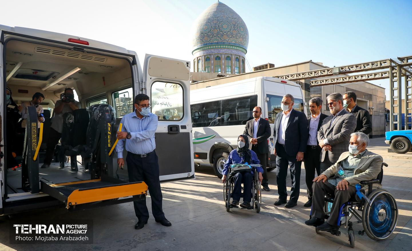 مراسم ورود ۲۰ ون‌ ویژه به ناوگان خدمات‌رسانی به معلولان و جانبازان 16