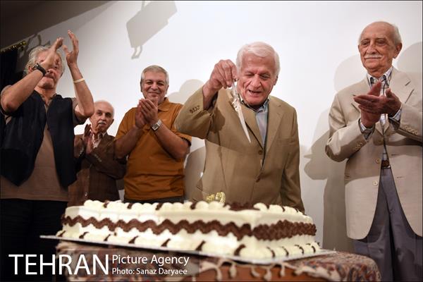 بیست و چهارمین «تولد ماه»‎ 1