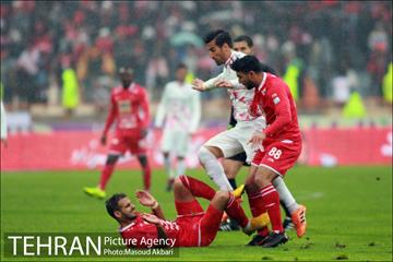 دیدار دو تیم پرسپولیس و تراکتور سازی 12