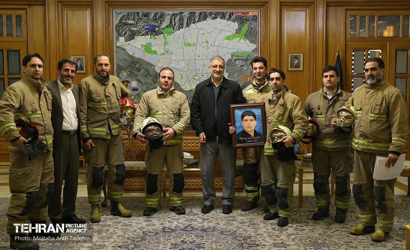 دیدار نمایندگان آتش‌نشانان با شهردار تهران 1