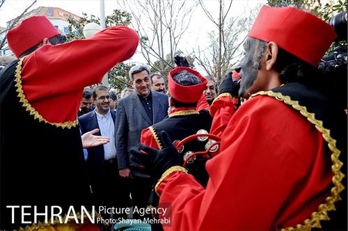 بازدید شهردار تهران از نوروزگاه بلوار کشاورز 7