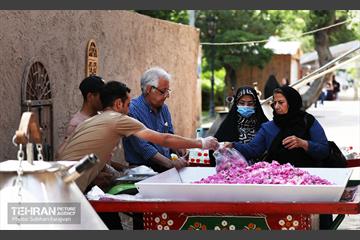 نوزدهمین جشنواره گل و گلاب تهران  4