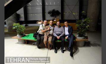 شبگردی اصحاب رسانه در باغ کتاب تهران 23