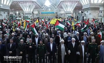 اولین همایش مسجد برقرار در حرم امام(ره) 7