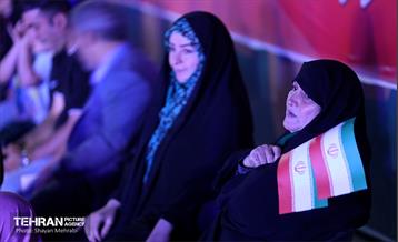 گرامیداشت روز آتش‌نشان 10