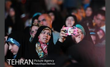 اجتماع بزرگ جوانان شهر تهران در میدان امام حسین(ع) 13