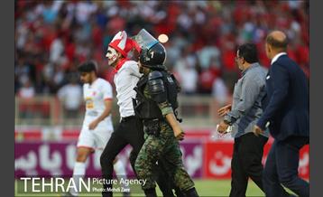 دیدار تیم های تراکتور سازی تبریز و پرسپولیس تهران 16