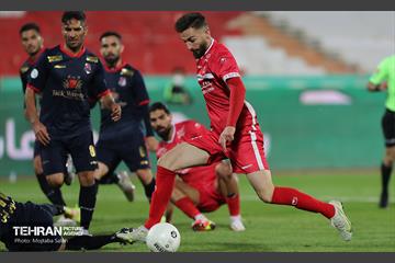 دیدار تیم های فوتبال پرسپولیس و نساجی مازندران 17