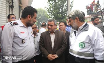 آتش‌سوزی انبار لوازم موتورسیکلت 22