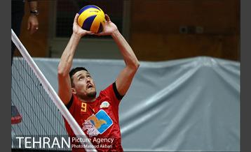 دیدار تیم های والیبال پارسه تهران و عمران ساری