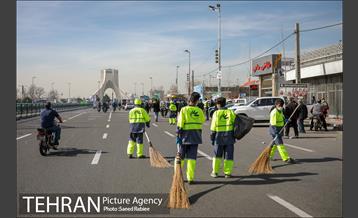 خدمات شهرداری تهران در پایان راهپیمایی ۲۲ بهمن-2 9