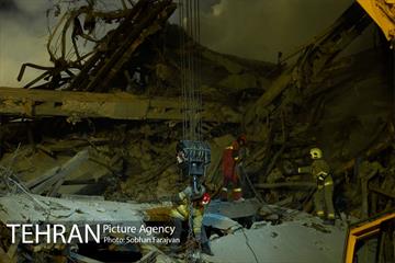 امداد رسانی شبانه در حادثه پلاسکو -2 21