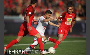 دیدار تیم های پرسپولیس و تراکتور تبریز 1