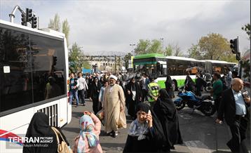 خدمات‌رسانی شهرداری تهران در نماز عید فطر مصلی تهران 10