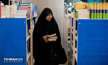 بزرگترین باغ کتاب خاورمیانه 10