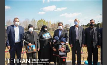 کاشت درخت میثاق در حرم امام خمینی 3