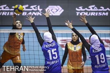 قهرمانی زود هنگام والیبال زنان سایپا تهران 23