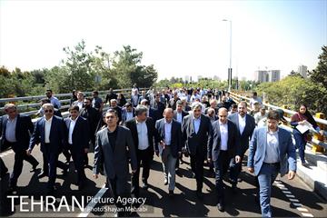 افتتاح پل غیر همسطح بزرگراه شهید چمران (پل شهید نوروزی) با حضور شهردار تهران 13