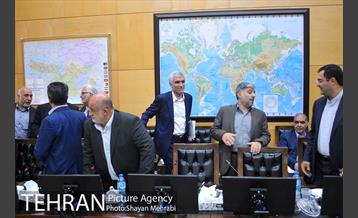 جلسه کمیسون عمران مجلس شورای اسلامی با حضور شهردار تهران 49