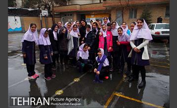 مانور سراسری زلزله در دبستان شهید بهشتی 29