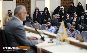 نشست صمیمانه شهردار تهران با مسئولین پایگاههای بسیج دانشجویی تهران 15