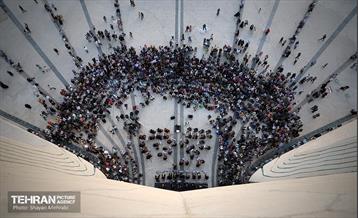 اجرای ارکستر سمفونیک تهران در میدان آزادی 6