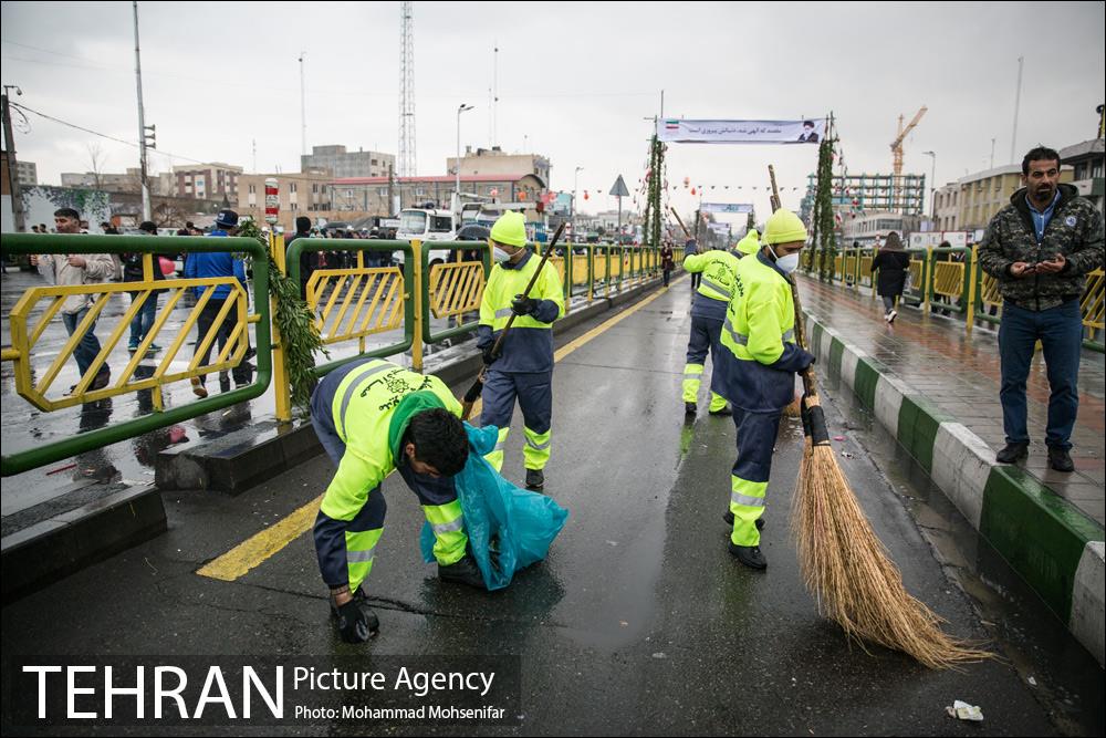 خدمات شهرداری تهران در پایان راهپیمایی ۲۲ بهمن  6