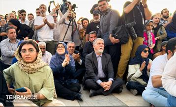 اجرای ارکستر سمفونیک تهران در میدان آزادی 10