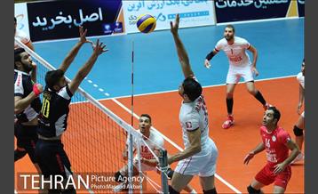 دیدار پیکان و شهرداری ارومیه در لیگ برتر والیبال 23