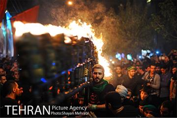 مشعل‌گردانی در دولت آباد تهران 23