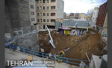 رانش زمین در خیابان مولوی -2 35