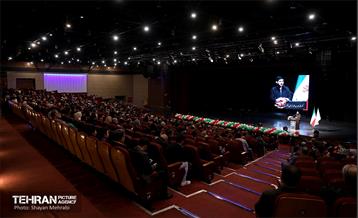 آیین تجلیل از همکاران شرکت خودرو سرویس شهر 52