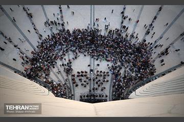 اجرای ارکستر سمفونیک تهران در میدان آزادی 6