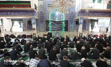 نماز جمعه عاشورایی در منطقه ۵ 17