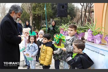 غرس ۱۱۰۰ نهال در منطقه ۱۱ 18