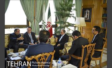 دیدار شهردار تهران با سفیر سنگاپور 11