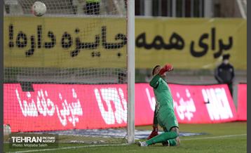 دیدار تیم های فوتبال پرسپولیس و پیکان 8