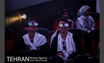 بازدید کودکان کار از آسمان نمای گنبد مینا 7