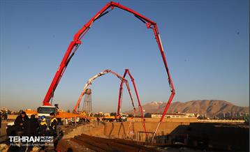 بتن‌ریزی در ابرپروژه ۸۰۰۰ واحدی مسکن آتش‌نشانان تهران 16